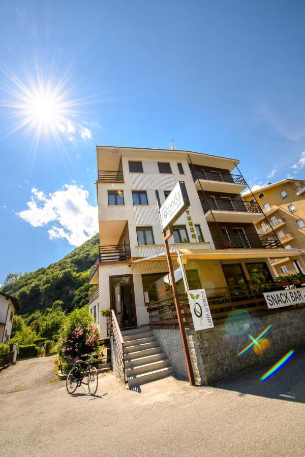 Hotel La Rotonda Tirano Exterior photo