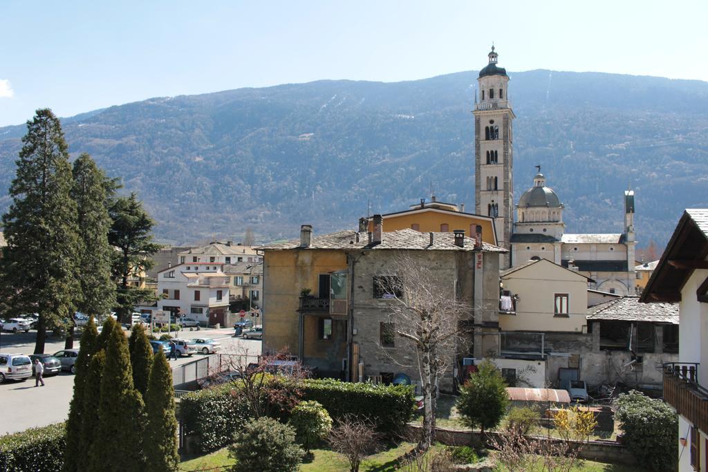 Hotel La Rotonda Tirano Exterior photo